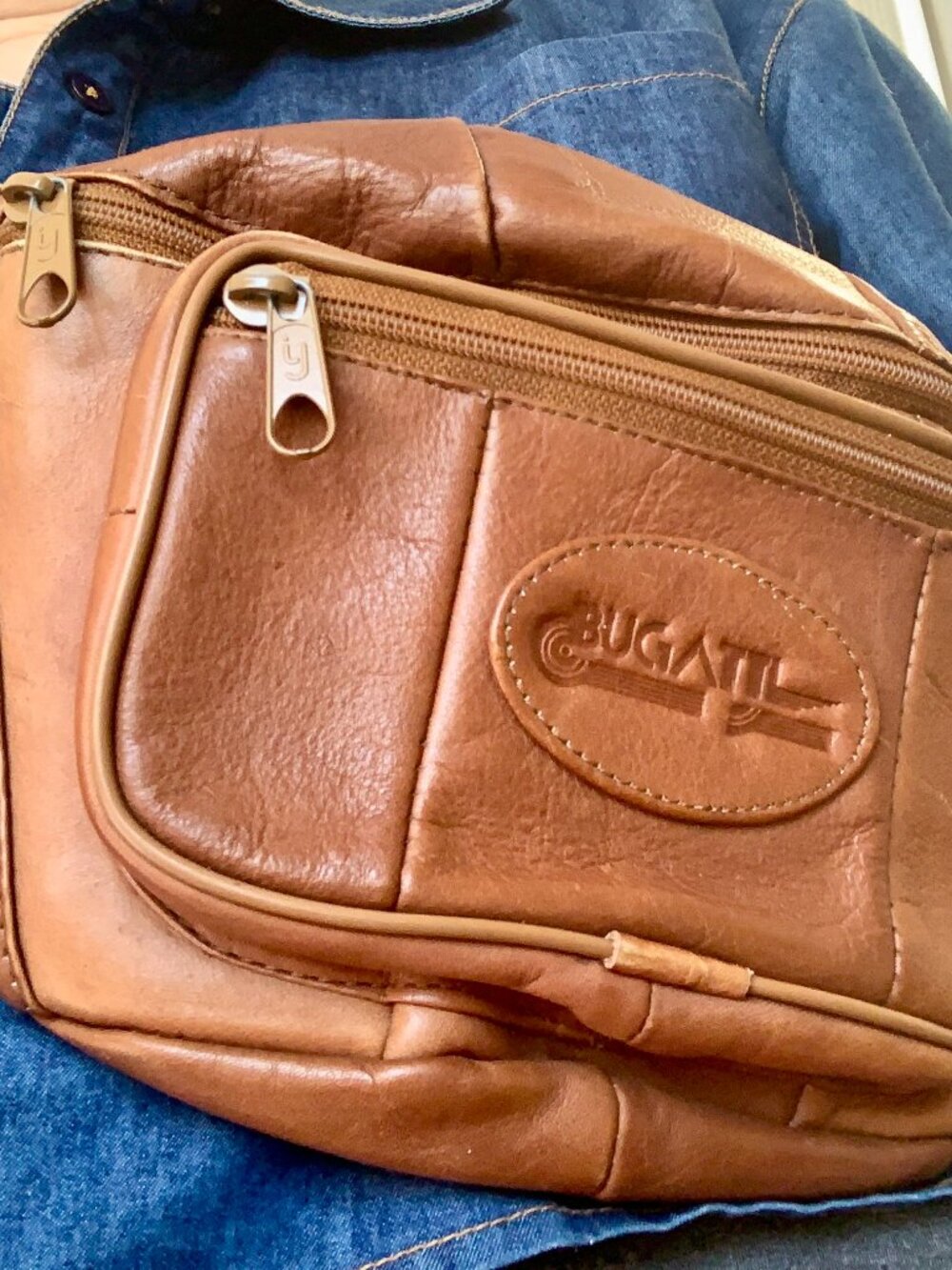 Vintage Leather Bugatti 'Fanny' Bag